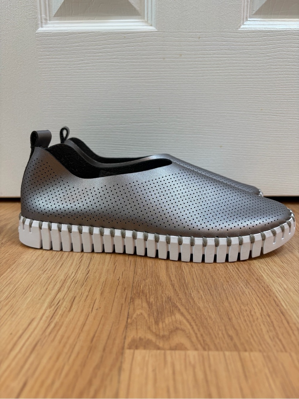Ilse Jacobsen Gunmetal Tulip Perforated Slip On Flat Size 38 (7.5-8)